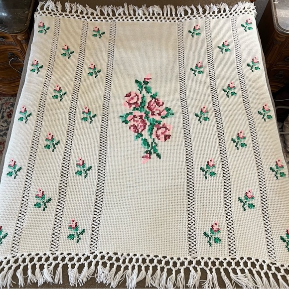 Handmade Other - Vintage Hand-Crocheted Rose Floral Afghan Throw Blanket with Fringe